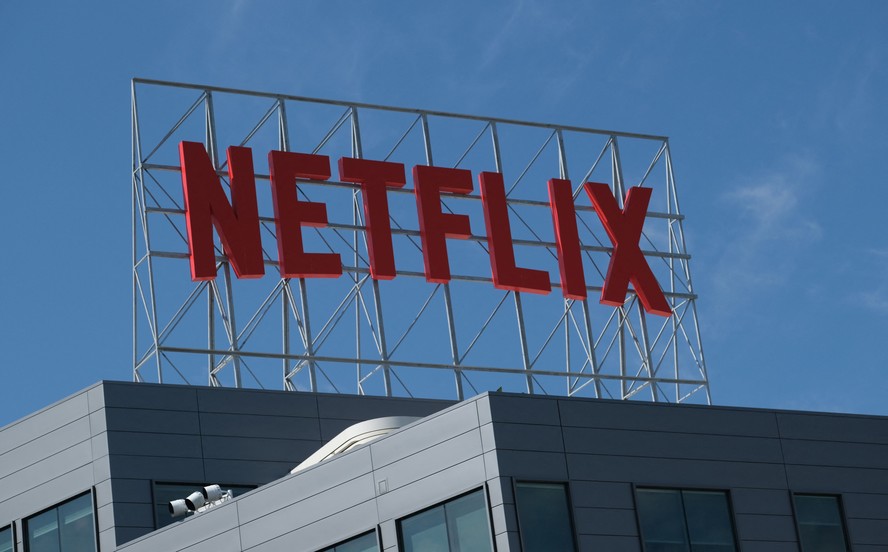 Prédio da Netflix em Hollywood: plataforma está no meio das negociações diante da eminência da greve