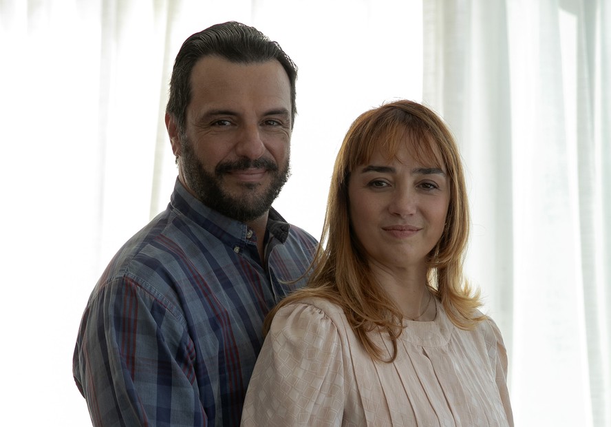 Exclusivo coluna Play - Molina (Rodrigo Lombardi) e Cecília (Simone Spoladore) em 'Mania de você'