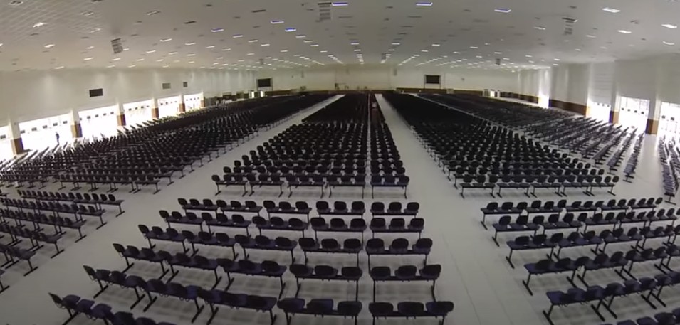 O templo da Igreja Mundial do Poder de Deus, em Santo Amaro, zona sul da cidade, teve sua penhora determinada pela Justiça de São Paulo — Foto: Reprodução vídeo C2J Construtora