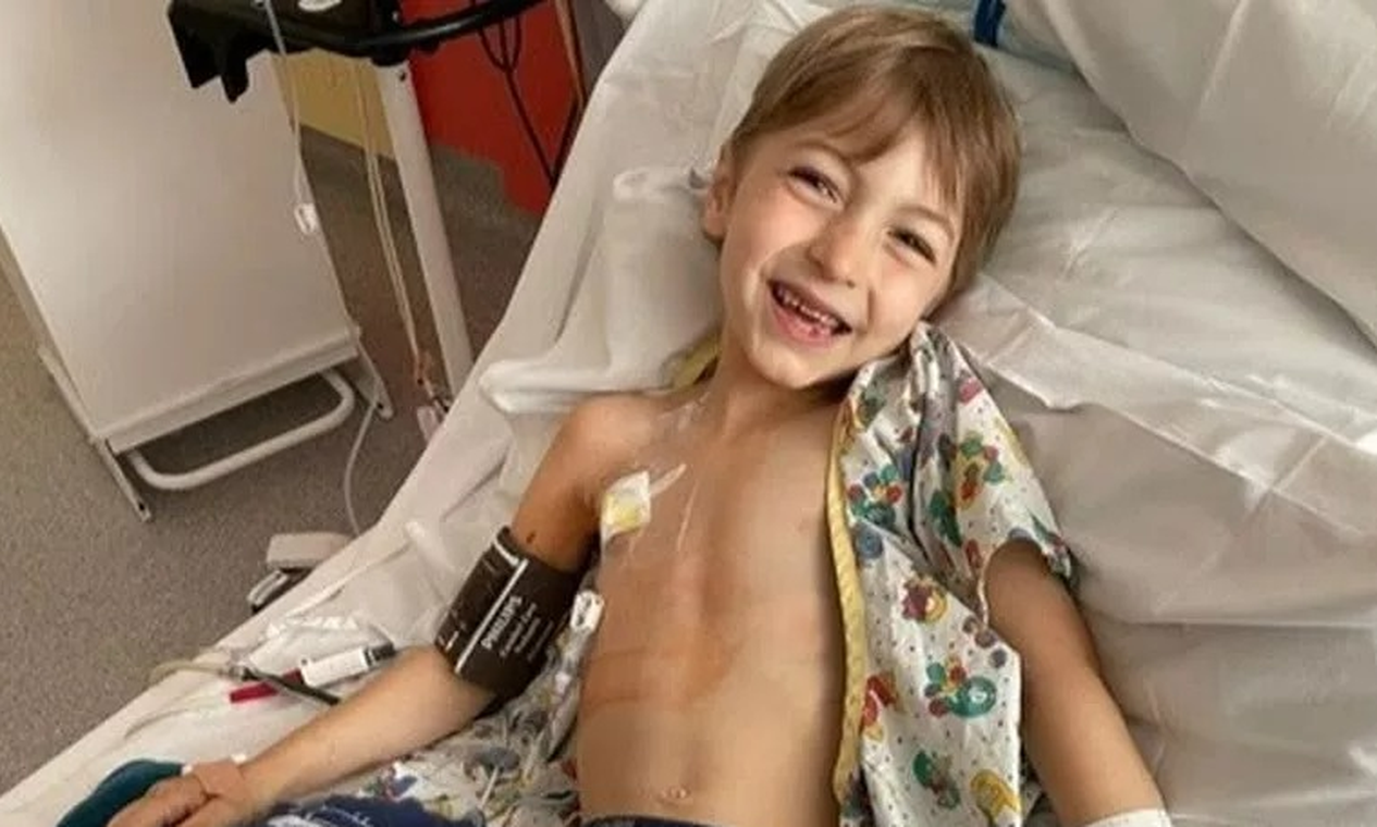 Câncer apertou o coração de menino de 6 anos e chegou a medir metade de seu pulmão