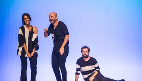 Portátil no Teatro Adolpho Bloch: assinante tem 50% de desconto