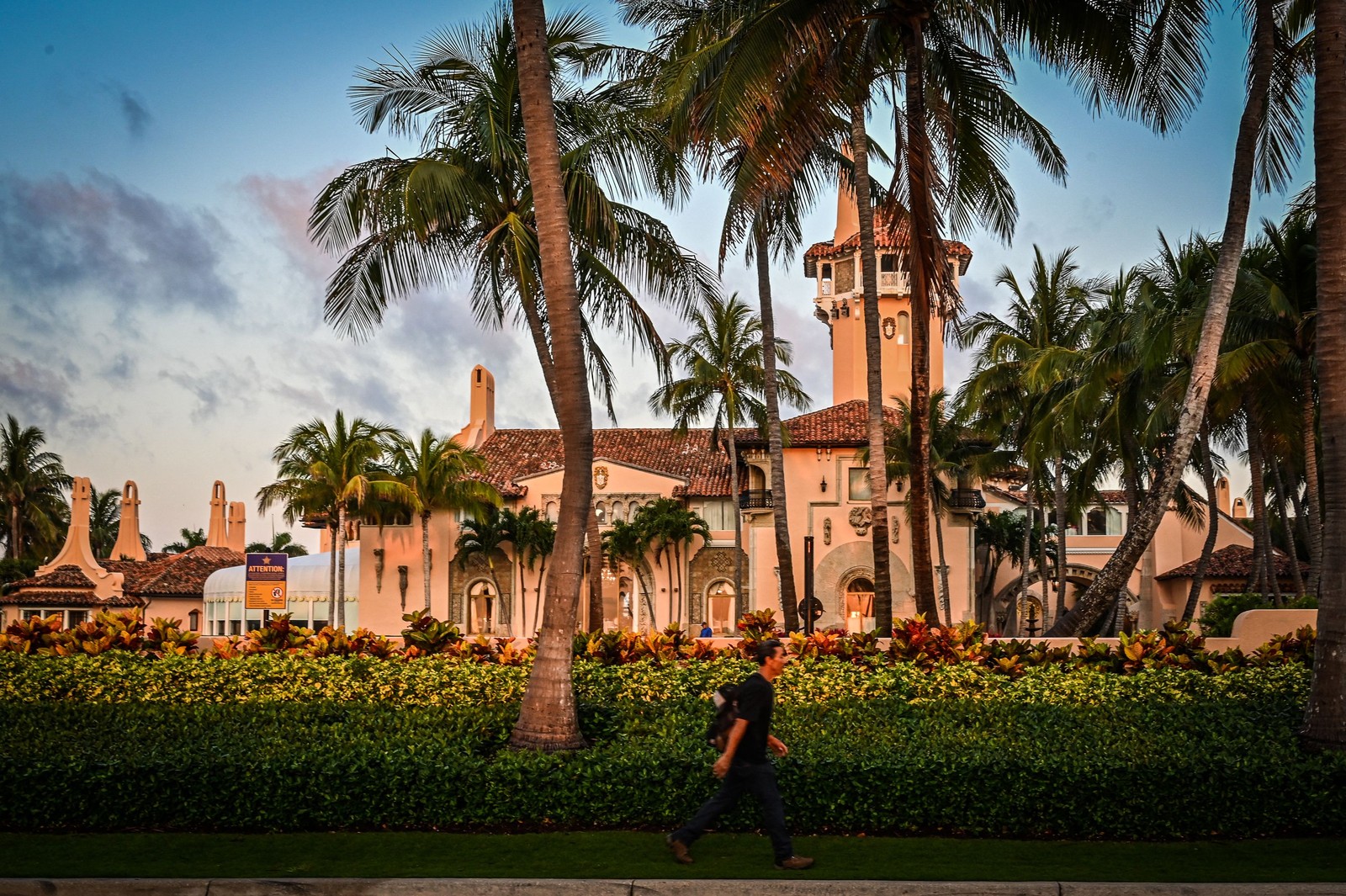 O resort Mar-a-Lago é residência do ex-presidente dos EUA Donald Trump em Palm Beach — Foto: Giorgio Viera / AFP