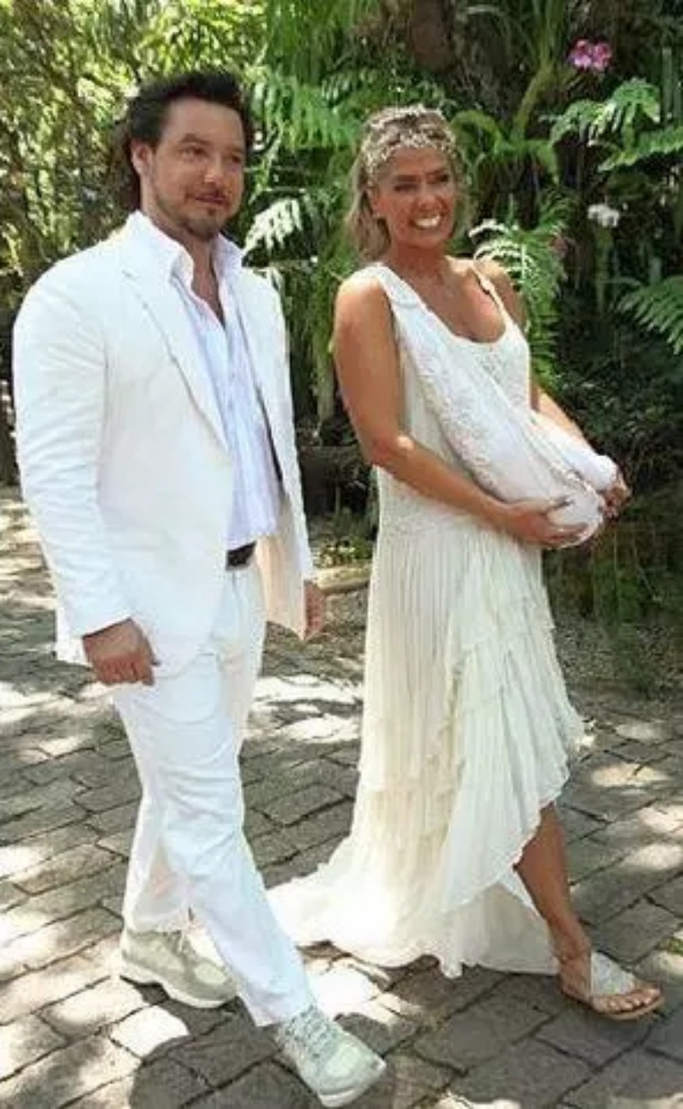 Alexandre Iódice apostou em tênis para casamento com Adriane Galisteu — Foto: Reprodução Instagram
