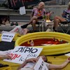 Manifestantes durante uma manifestação contra o governo em Tel Aviv, em 20 de julho de 2024 - GIL COHEN-MAGEN/AFP