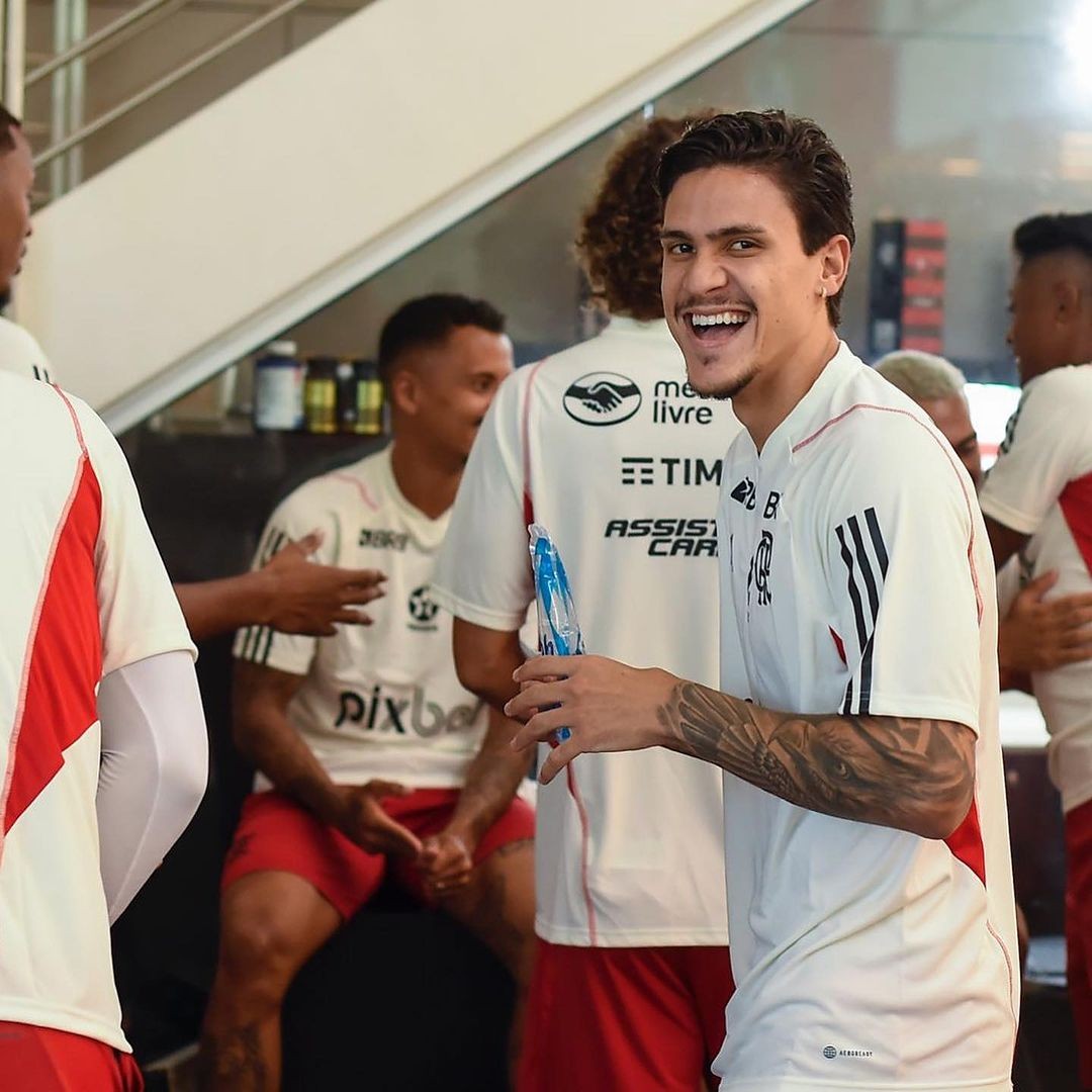 Pedro na reapresentação do Flamengo — Foto: Marcelo Cortes/CRF