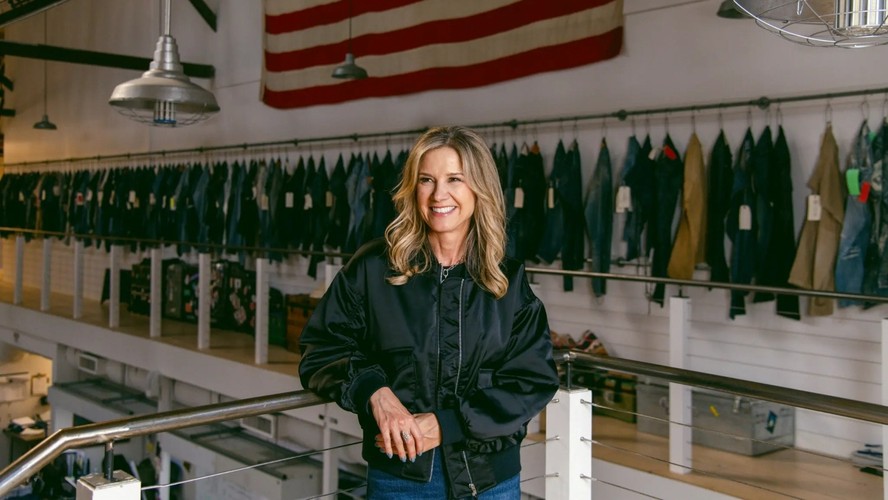 Michelle Gass, presidente-executiva da Levi's, quer que marca trabalhe por meio de lojas próprias e e-commerce