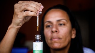 Rafaela: "sofri muito durante esse processo e prometi, no meu coração, que nenhuma mãe de favela vai passar pelo que vivi para ter dignidade e acesso à saúde" — Foto: Brenno Carvalho