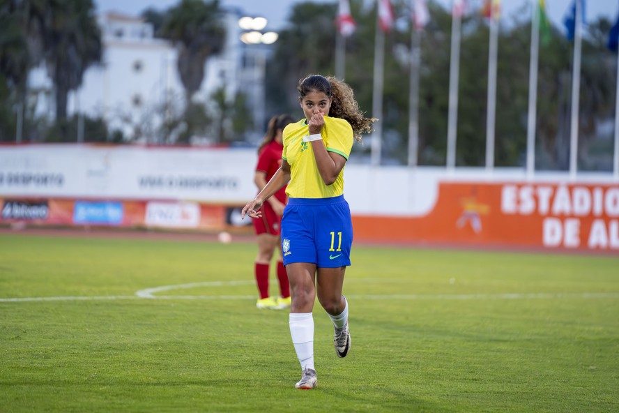 Giovanna Waksman fez os seus primeiros gols pela seleção brasileira