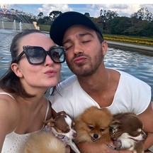 Larissa Manoela e André Luiz Frambach também criaram um perfil especialmente para os seus quatro cãezinhos. "Dogs da Larissa Manoela" tem mais de 190 mil seguidores — Foto: Reprodução