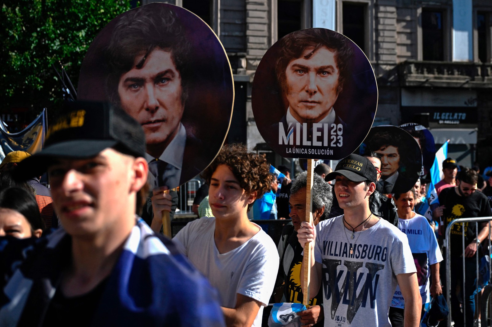 Javier Milei ganhou as eleições argentinas no mês passado; posse acontece nesse domingo (10) — Foto: Luis ROBAYO / AFP