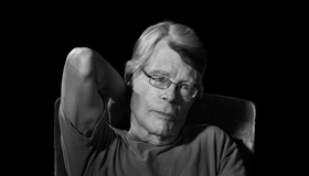 Stephen King apresenta 12 contos e reflete sobre a finitude da vida