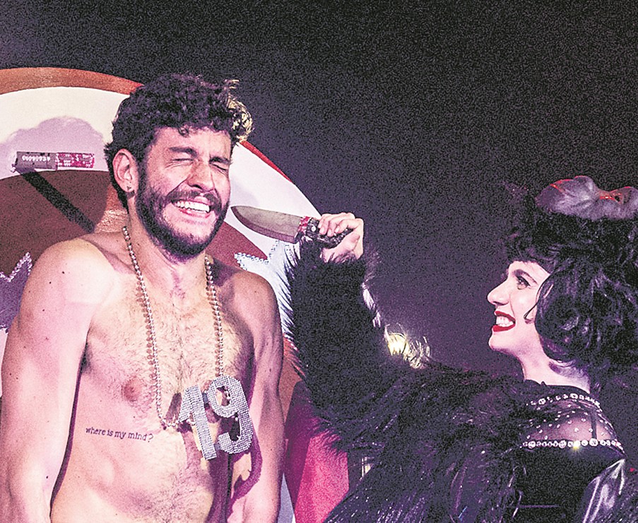 A atriz Rafaela Azevedo, da peça King Kong Fran, no Teatro XP, no Jockey do Rio — Foto: Divulgação/Igor Keller