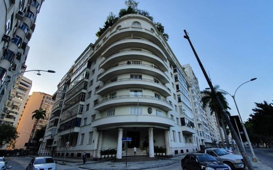Imóvel ocupa os quatro últimos andares do edifício Tucumã, na Praia do Flamengo