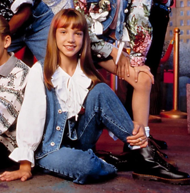 Britney Spears começou sua carreira no programa de TV "The Mickey Mouse Club", aos dez anos. Foto: Reprodução. 