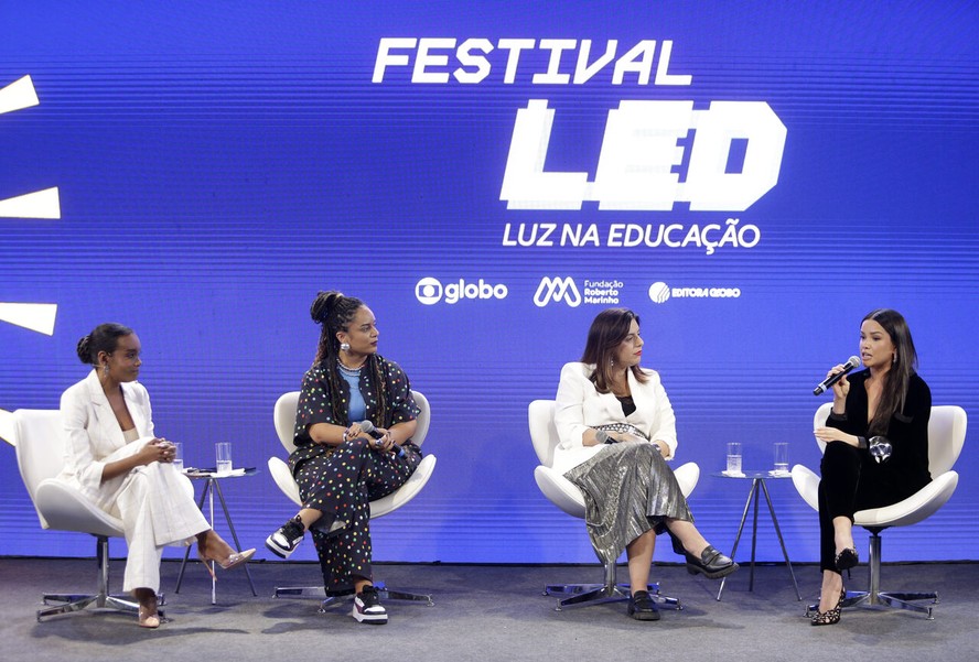 Thelma Assis, Carol Campos, Elisama Santos e a cantora e influenciadora Juliette