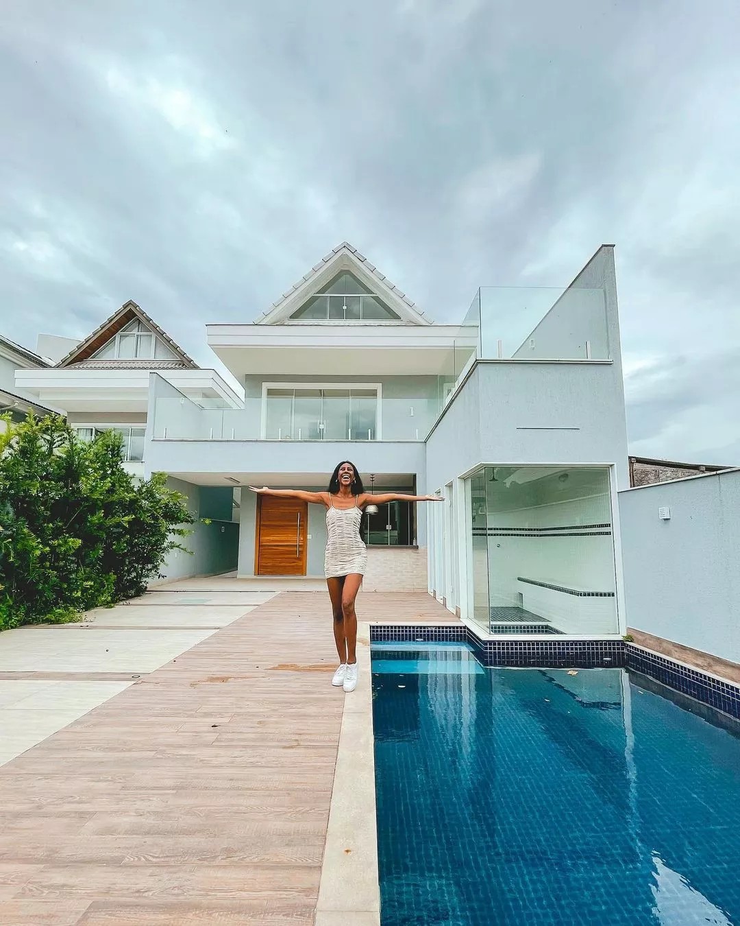Camilla de Lucas, do "BBB" 21, comprou sua primeira casa e anunciou a novidade em janeiro de 2022 (Foto: Reprodução/Instagram)