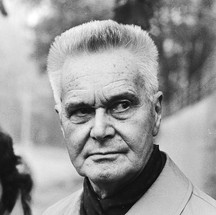 Jan Tinbergen (1969/Noruega e Hoalnda) - O economista holandês compartilhou com o norueguês Ragnar Frisch  o primeiro Prêmio Nobel de Economia  por ter desenvolvido e aplicado modelos dinâmicos para a análise dos processos econômicos. É amplamente considerado um dos economistas mais influentes do século XX e um dos fundadores da econometria. — Foto: Reprodução