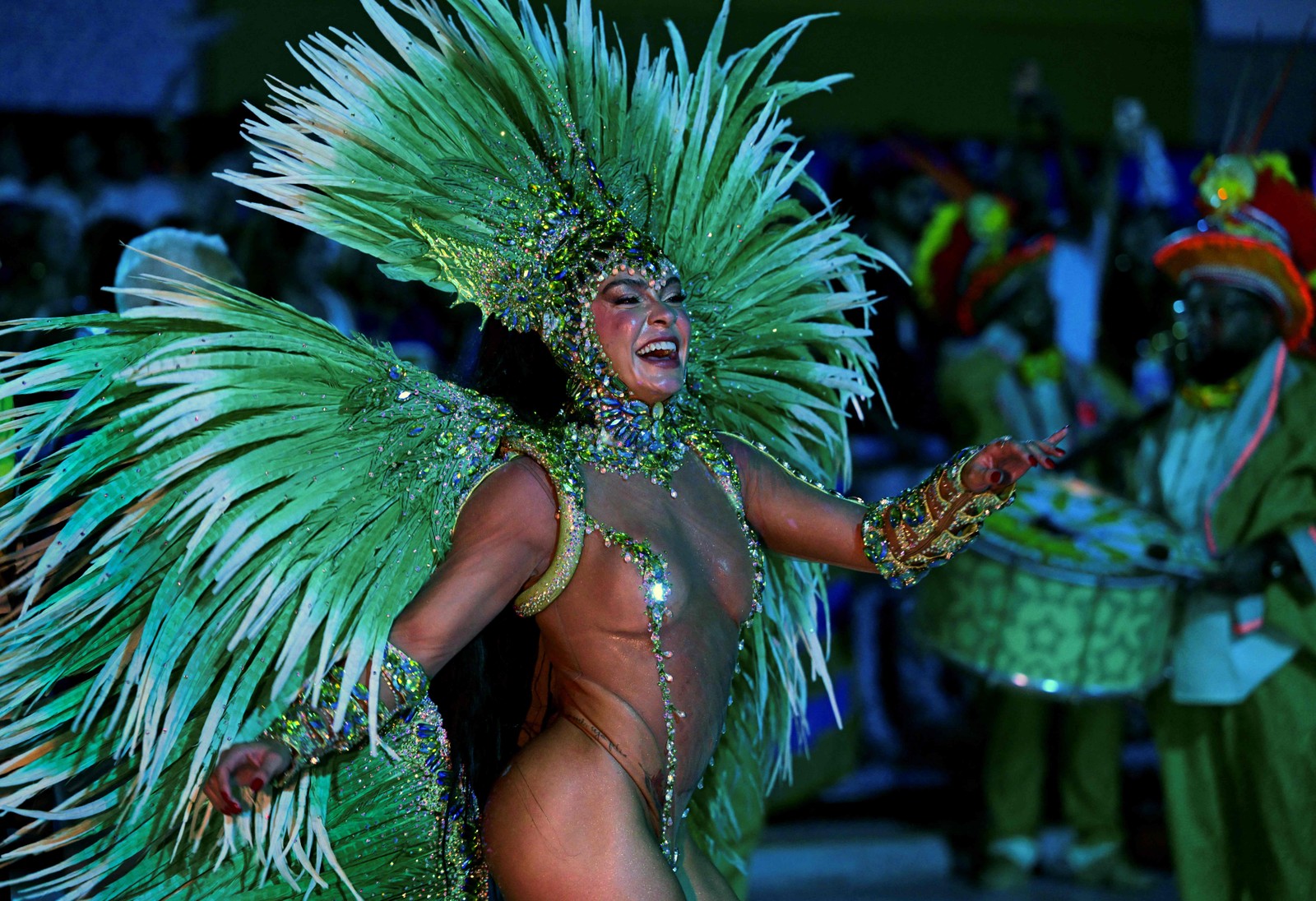 Fabíola de Andrade, rainha de bateria da Mocidade — Foto: PABLO PORCIUNCULA / AFP