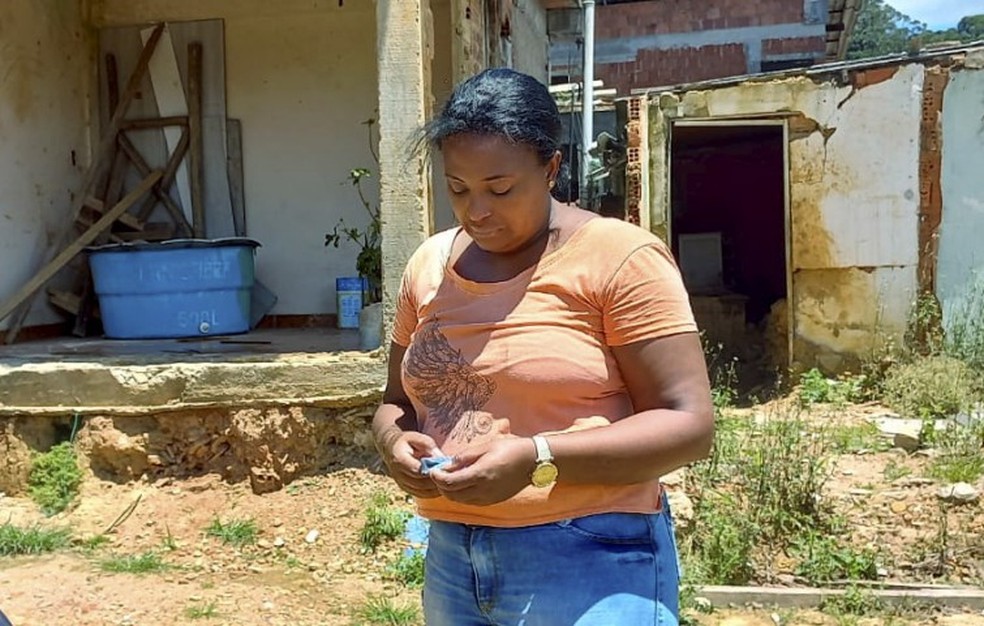 Jussara Aparecida Luiz tinha quatro filhos e perdeu dois no dia 15 de fevereiro de 2022 — Foto:  Jaqueline Ribeiro