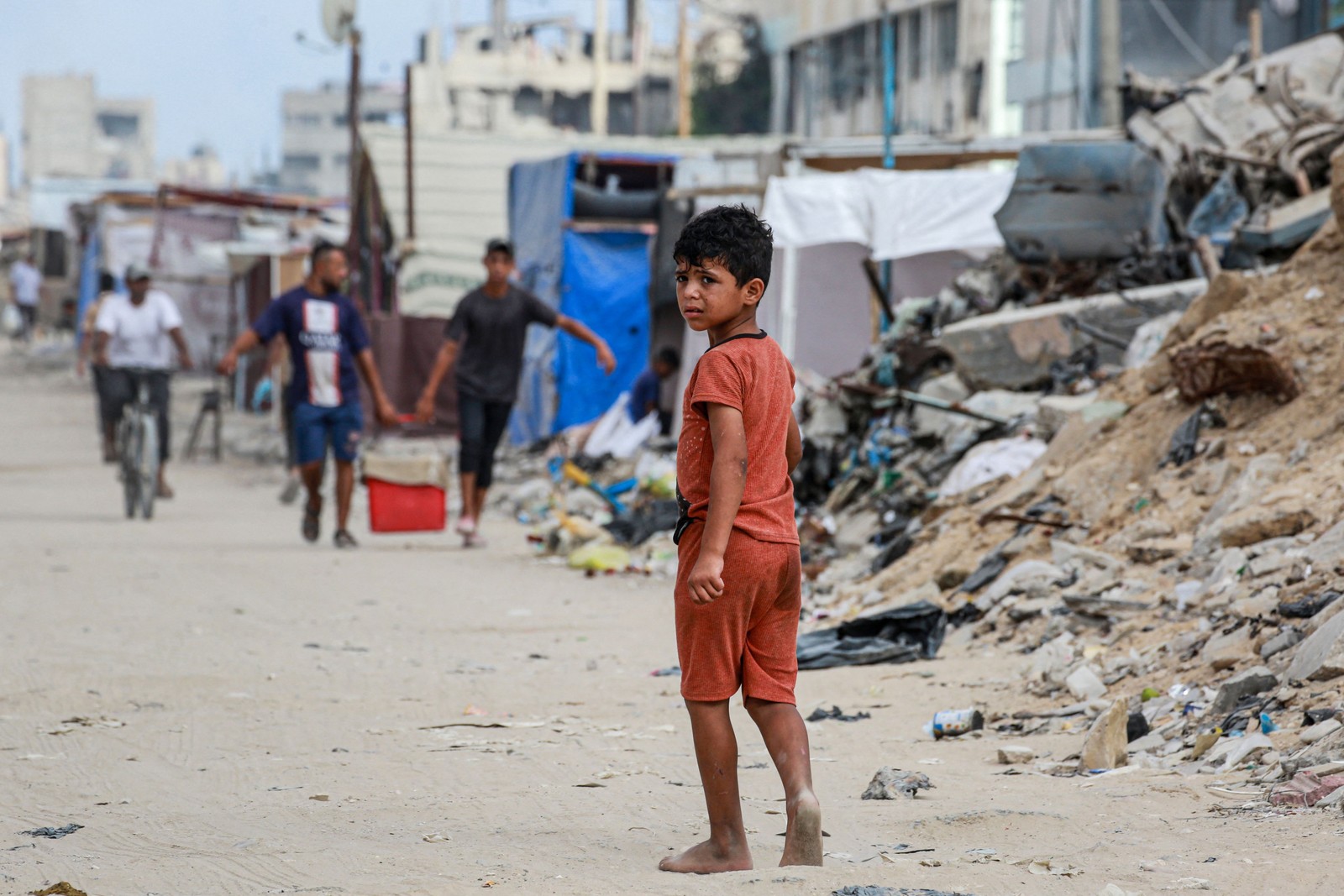 Netanyahu afirma que o conflito continuará até "a destruição do Hamas e a libertação de todos os reféns" — Foto: Bashar Taleb/AFP