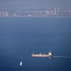 Porto de Haifa, no Norte de Israel. Cidade foi atingida por dezenas de mísseis durante a guerra com o Hezbollah, em 2006 - AHMAD GHARABLI / AFP