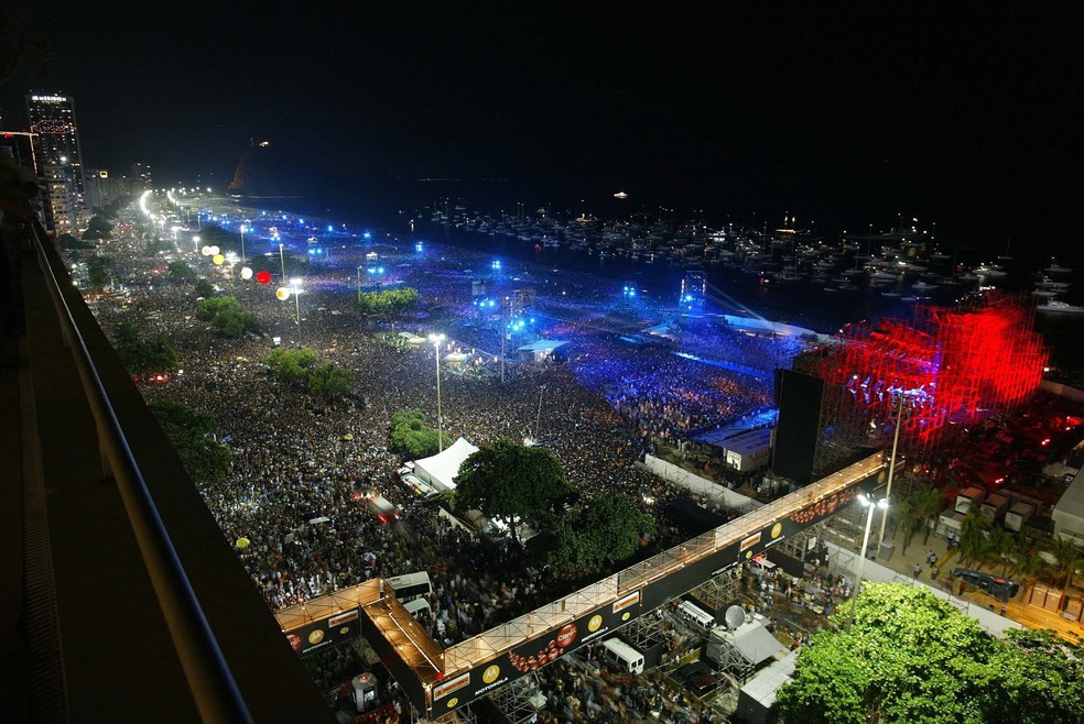 Show do Rolling Stones na Praia de Copacabana — Foto: Fernando Maia