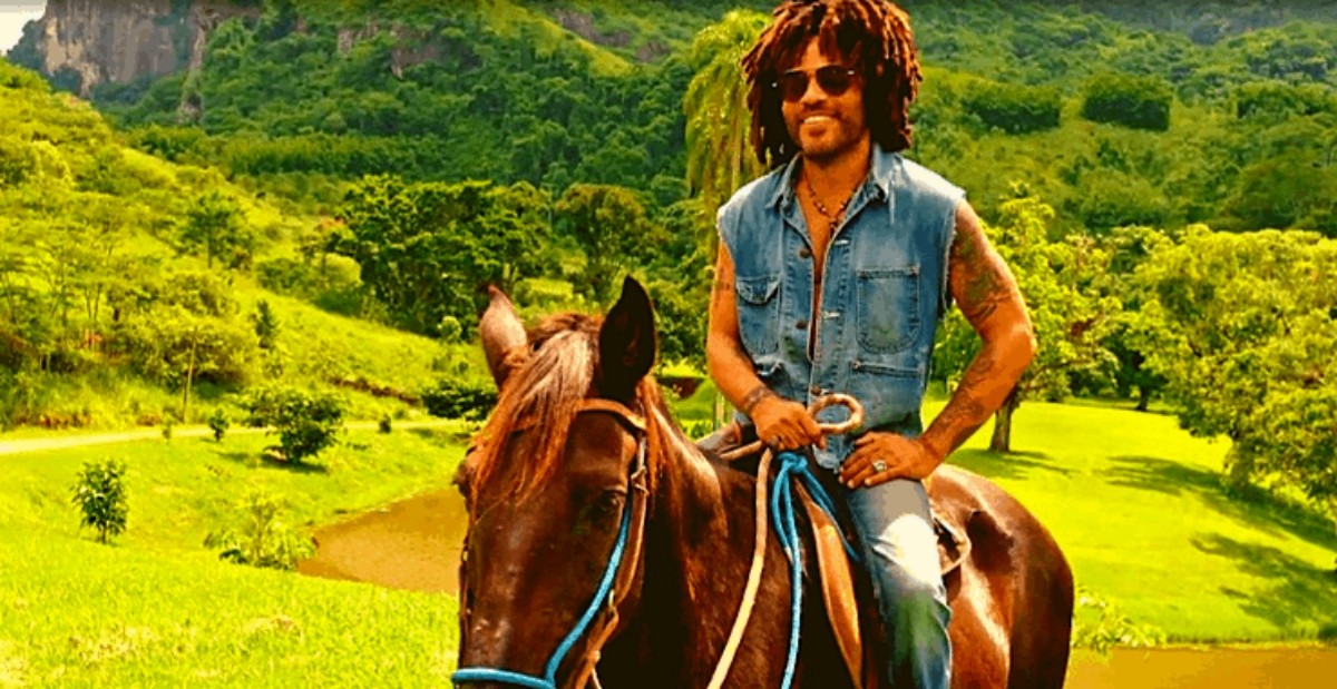 Lenny Kravitz colocou sua icônica casa na serra do Rio de Janeiro para alugar — Foto: Architectural Digest’s