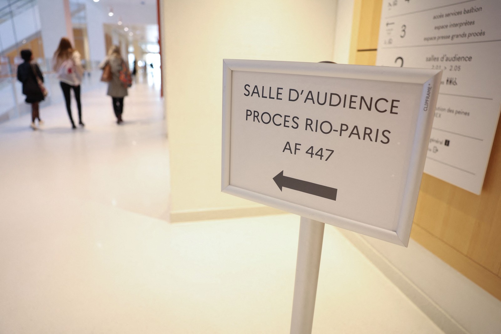 A sala de audiências do julgamento do voo 447, em Paris, em 2022 — Foto: Thomas Samson/AFP