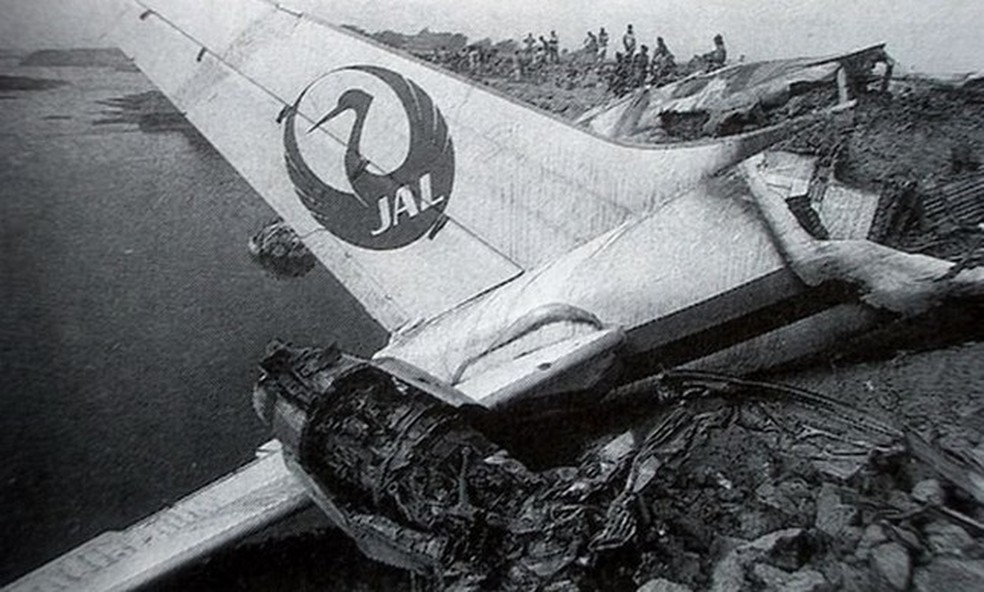Destroços do Voo 471 da Japan Airlines, em Nova Déli, na Índia — Foto: Reprodução
