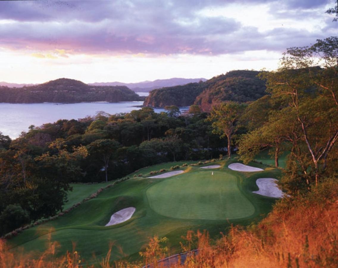 Hotel também de campo de golfe... — Foto: Divulgação