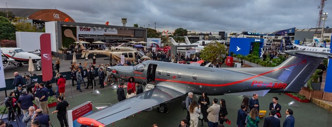 Feira de aviação em São Paulo — Foto: Edilson Dantas