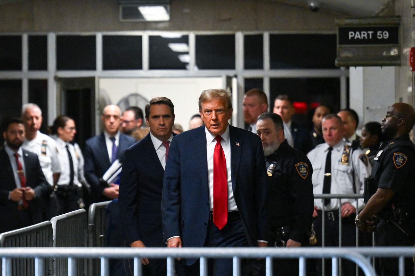 Donald Trump chega ao tribunal — Foto: Jefferson Siegel / POOL / AFP