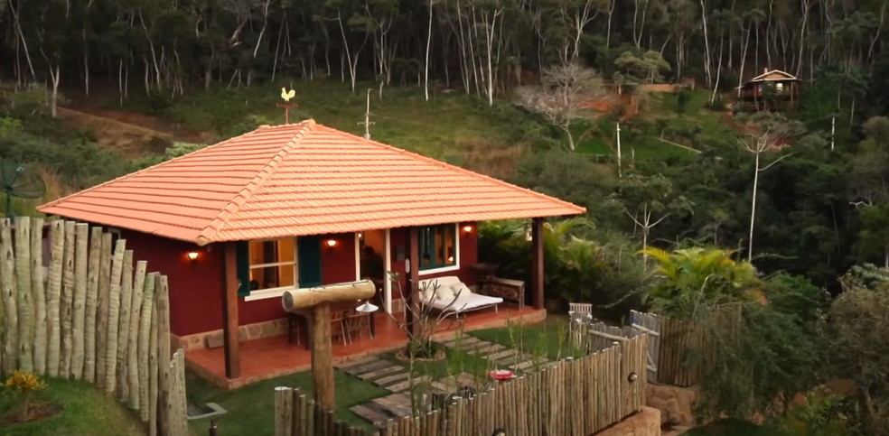 'Casinha' foi a primeira construção no terreno do ator Ricardo Tozzi — Foto: Reprodução