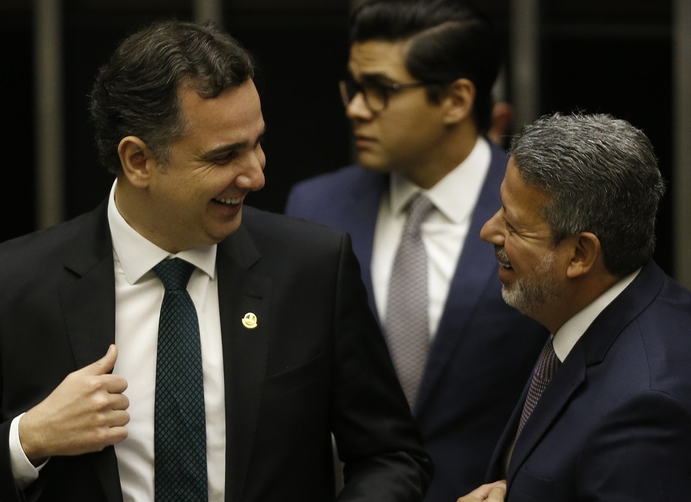 O presidente do Senado, Rodrigo Pacheco (à esq.) e o dirigente da Câmara, Arthur Lira: reeleitos, foram convencidos de que Legislativo deve ser protagonista da reforma — Foto: Cristiano Mariz/O Globo