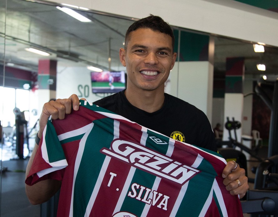 Thiago Silva com o uniforme do Fluminense