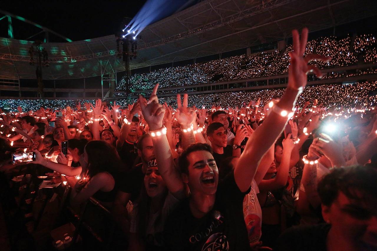 Público em show do Coldplay no Estádio Nilton Santos (Engenhão), no Rio de Janeiro, em 25 de março de 2023 — Foto: Lucas Tavares / O Globo