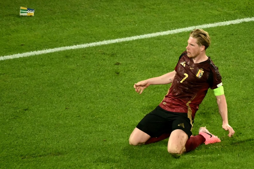 De Bruyne é o capitão e principal jogador da seleção belga e marcou gol no último confronto da Euro