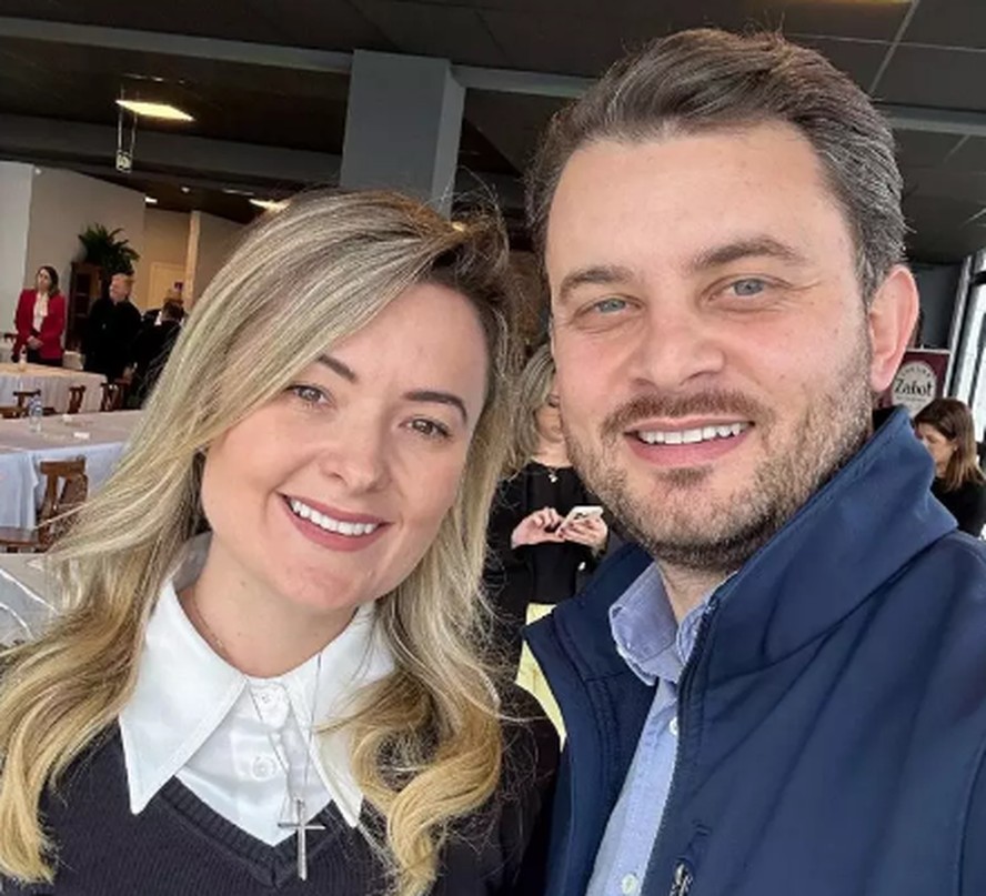 A deputada federal Júlia Zanatta (PL-SC) e seu marido, Guilherme Colombo