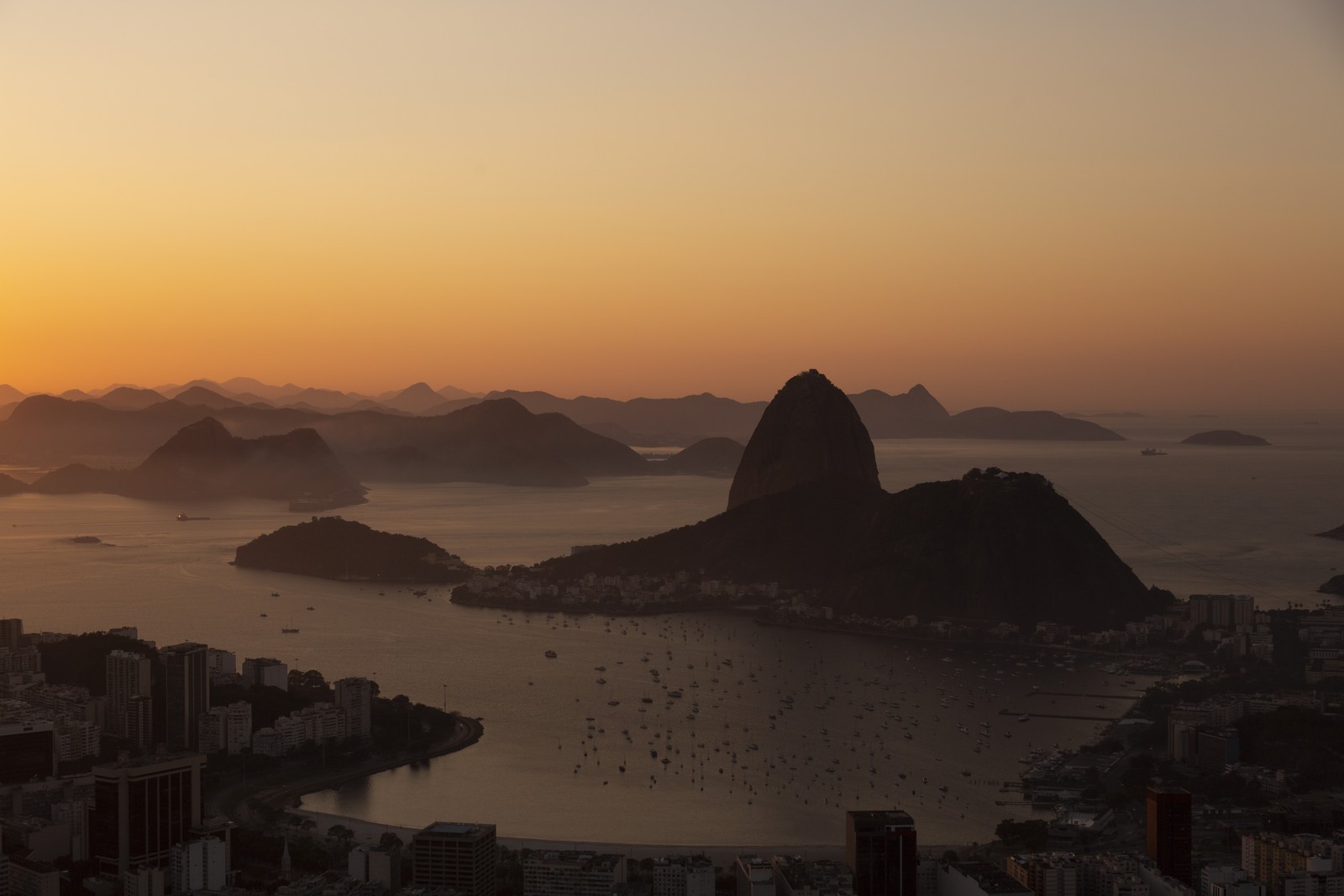 Baía de Guanabara vista do Mirante Dona Marta. — Foto: Gabriel Monteiro / Agencia O Globo