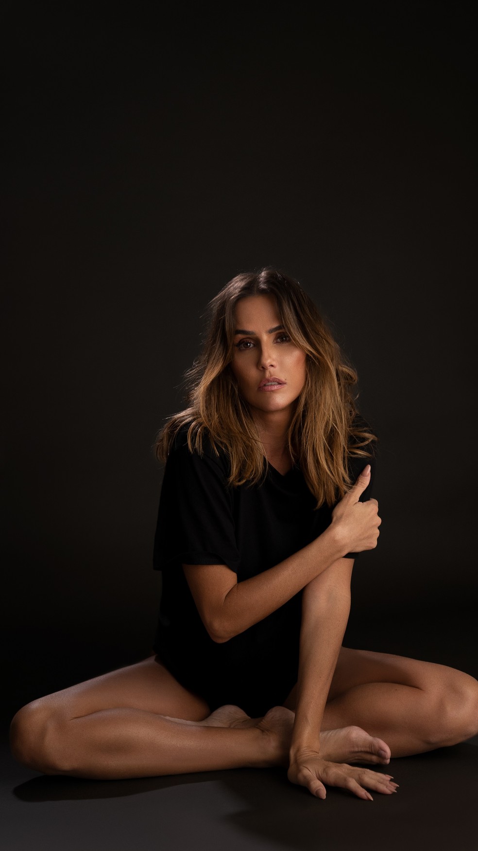 Deborah Secco: 'Se me acha inadequada, para de me seguir, muda de canal' — Foto: Divulgação / Nico Rocha