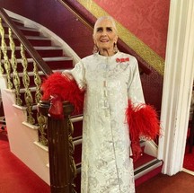 Daphne Selfe tem 95 anos e é, hoje, a modelo mais velha do mundo — Foto: Reprodução / Instagram