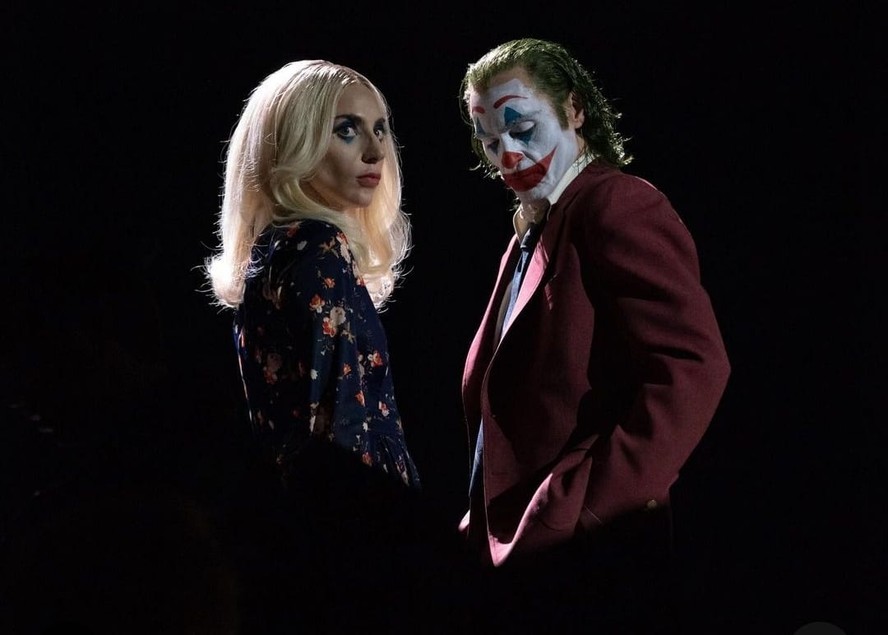 Lady Gaga e Joaquin Phoenix nas filmagens de 'Coringa: Folie à deux'