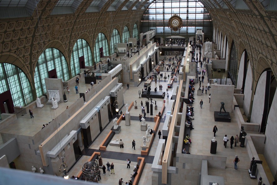 O Museu d'Orsay, em Paris, vai permitir hospedagens do Airbnb