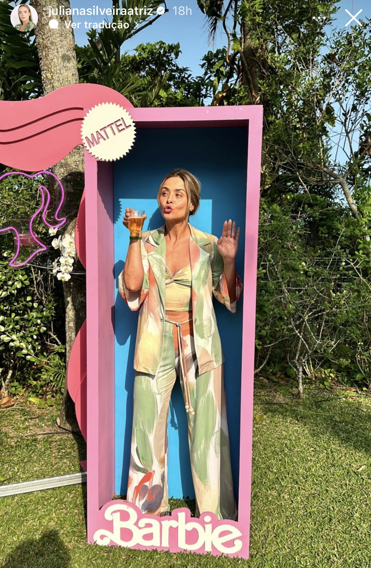 Juliana Silveira na festa de Eva Huck — Foto: Reprodução Instagram