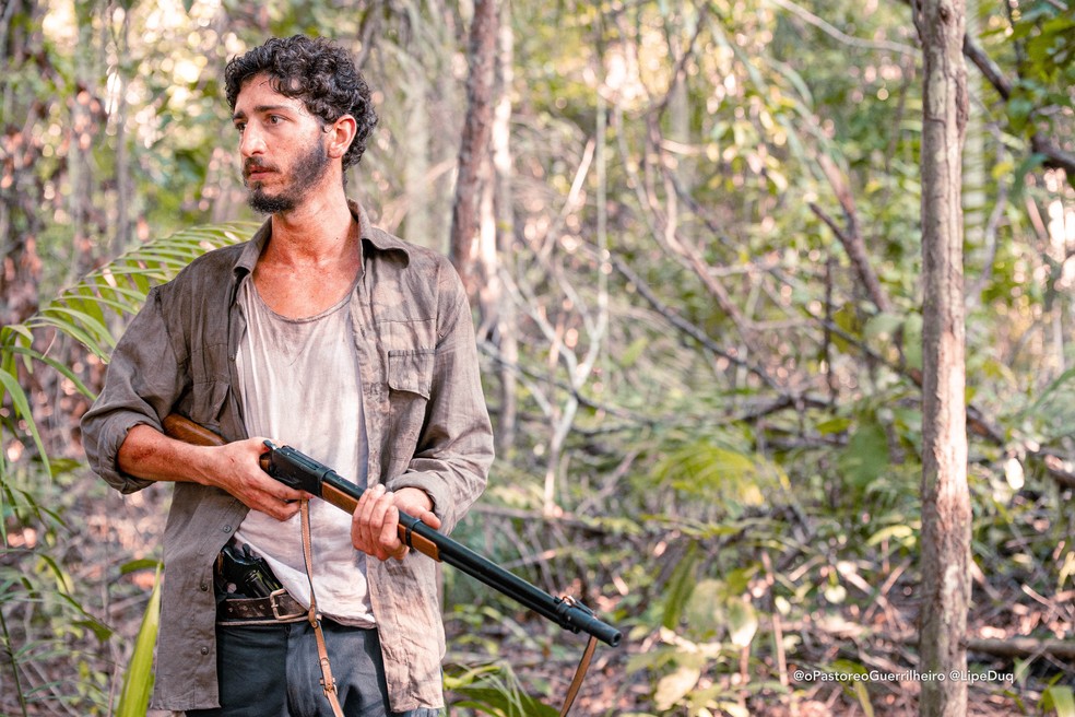 Johnny Massaro em 'O Pastor e o Guerrilheiro' — Foto: Divulgação