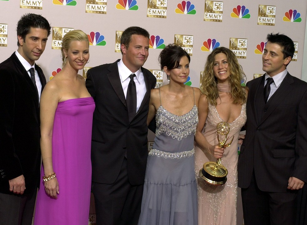 Estrelas de “Friends”, David Schwimmer, Lisa Kudrow, Matthew Perry, Courteney Cox Arquette, Jennifer Aniston and Matt LeBlanc — Foto: Reed Saxon