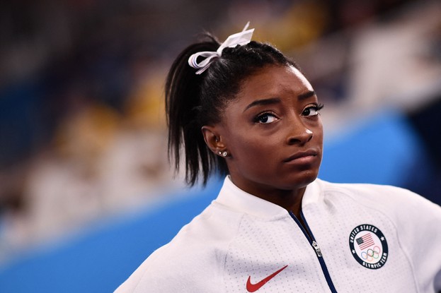 Simone Biles é confirmada na final da trave