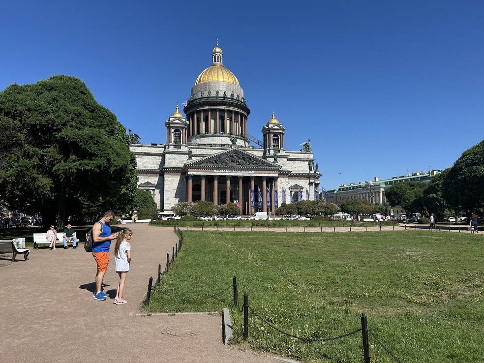 Clima nas ruas de São Petersburgo não remete a país em guerra — Foto: Janaína Figueiredo/O Globo