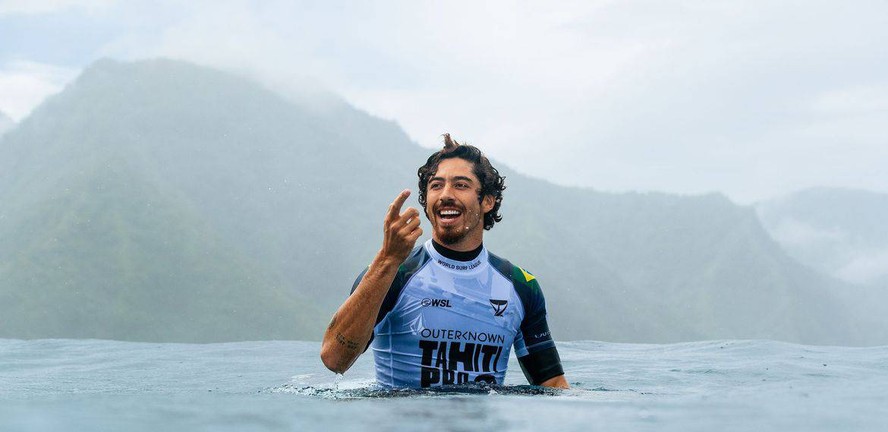 Yago Dora está na 22ª colocação como último surfista a escapar do corte nesta temporada