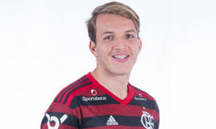 Em 2020 o jovem Matheus Dantas foi emprestado ao Oeste, do interior de São Paulo. Logo depois, foi contratado pelo Casa Pia, da segunda divisão portuguesa. Hoje, ele defende o Estrela amadora, também da Série B de Portugal